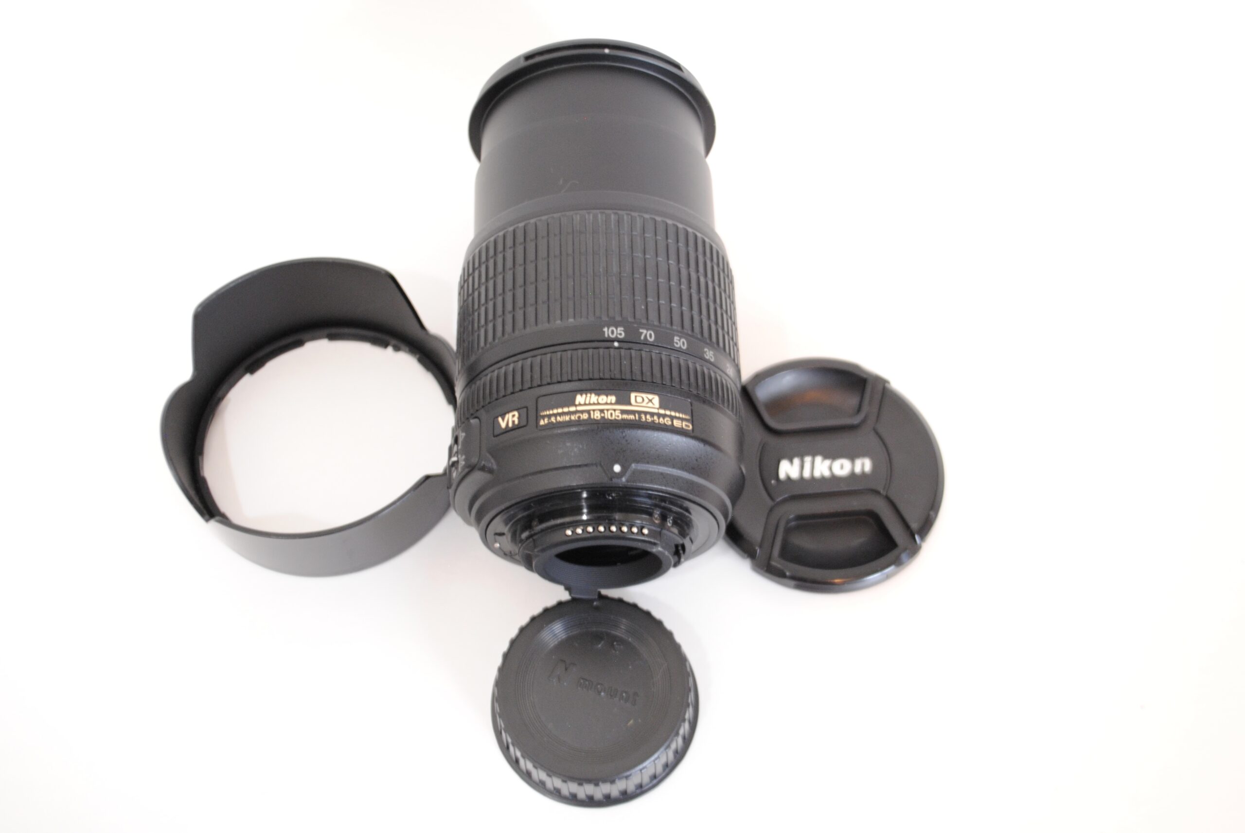 Nikon AF-S DX Nikkor 18-105mm f/3.5-5.6G ED VR lens