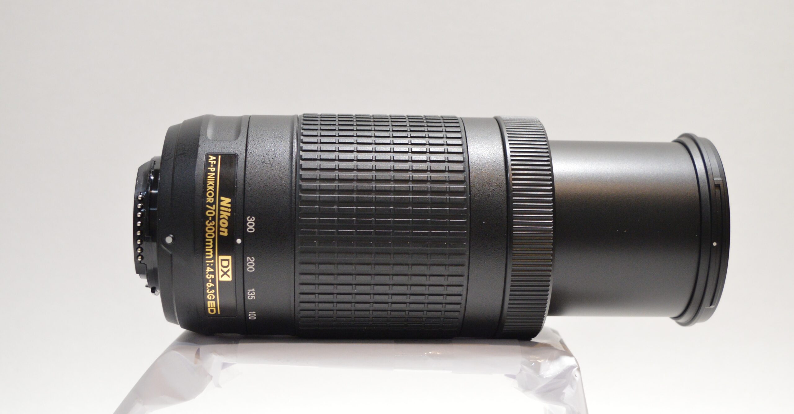 Nikon AF-P DX NIKKOR 70-300mm f/4.5-6.3G ED on white background