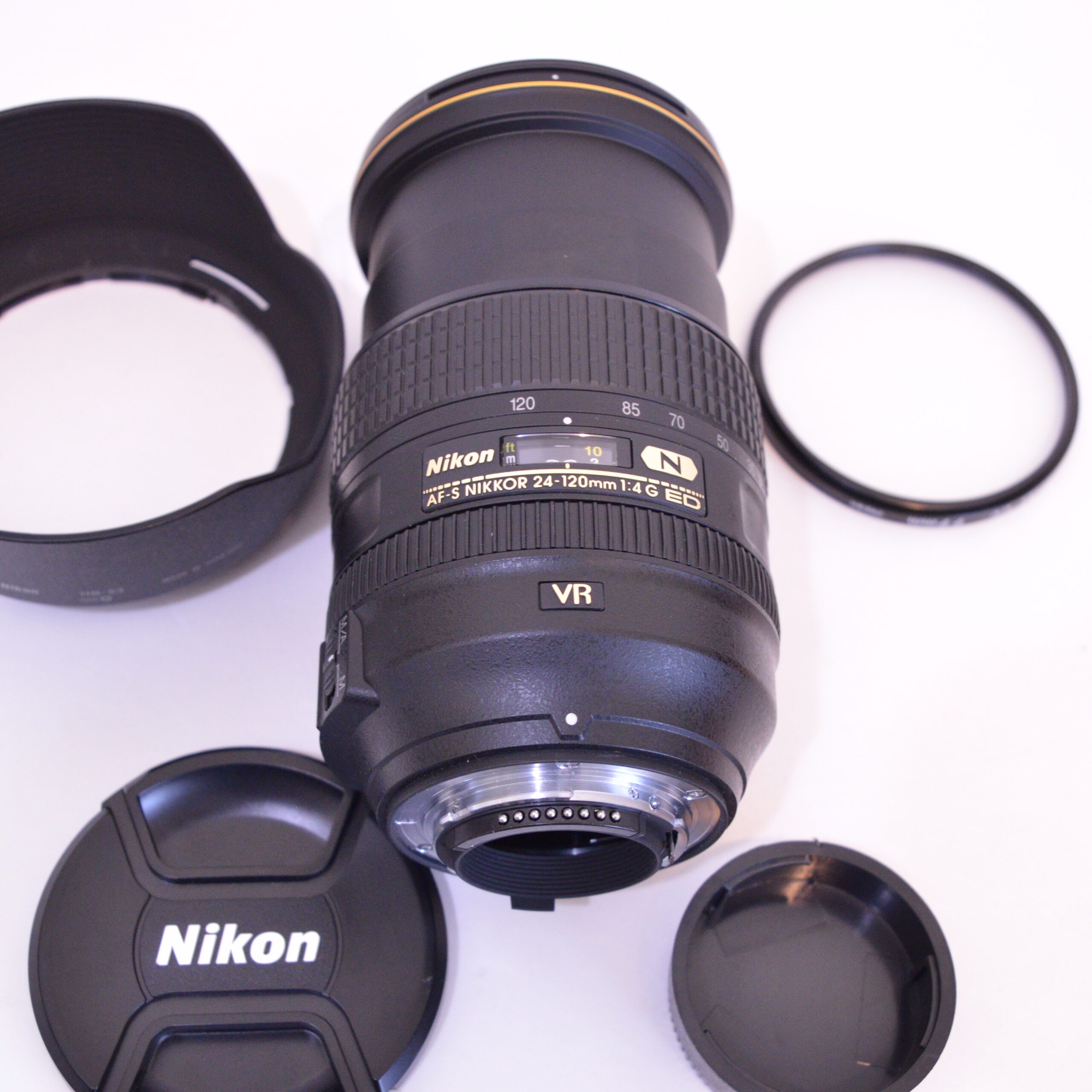 Nikon AF-S DX Nikkor 10-24mm on white background