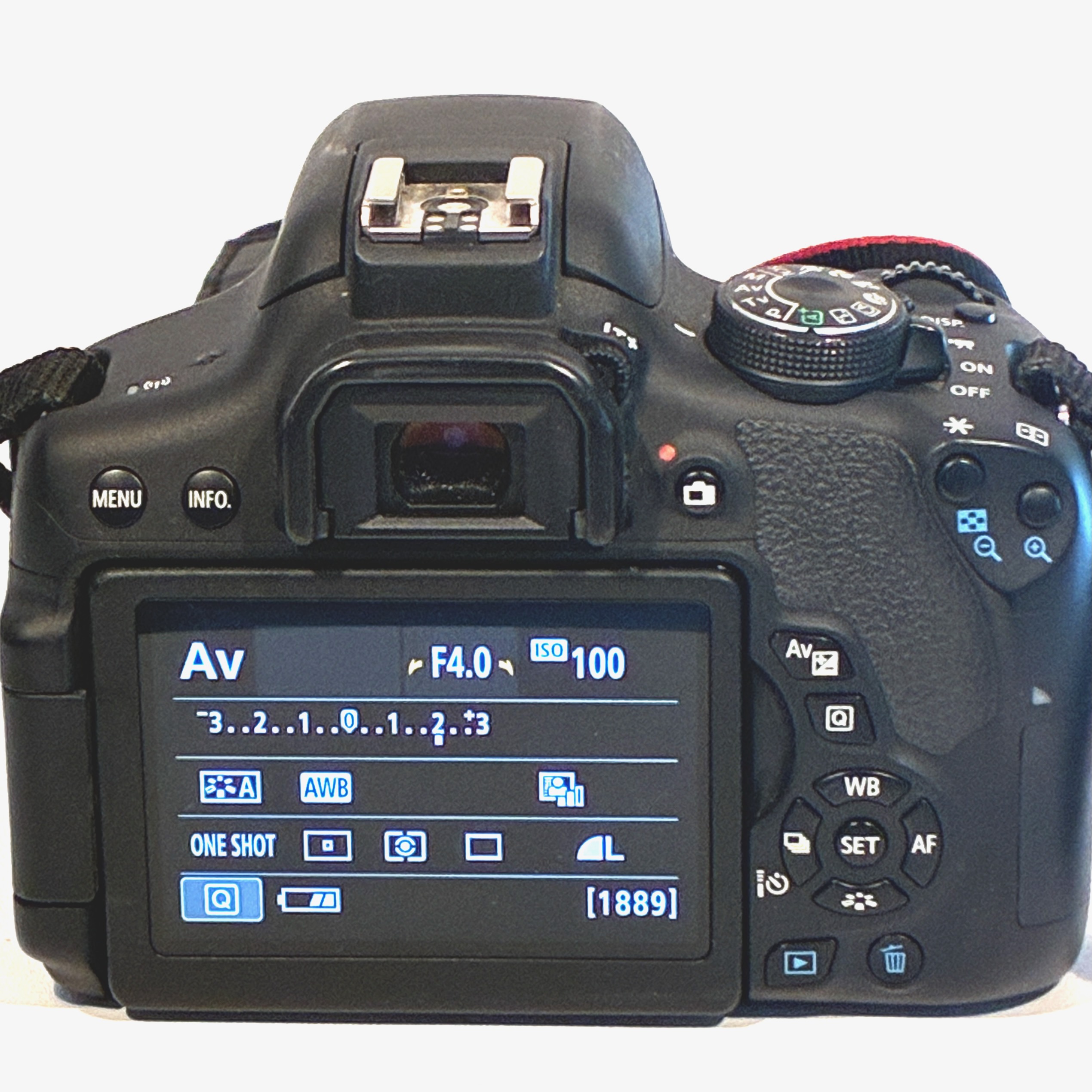 Canon EOS Rebel T6i