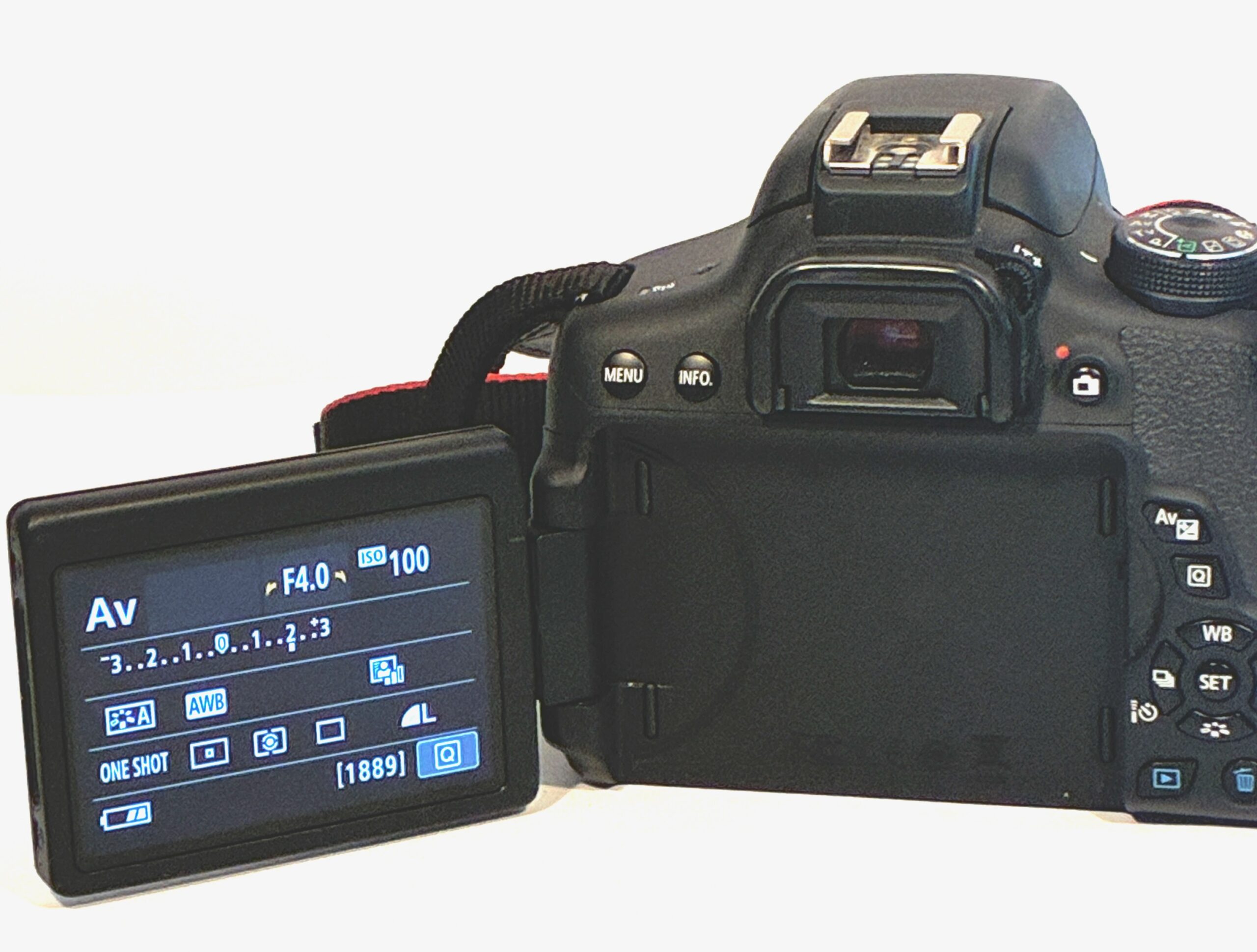 Canon EOS Rebel T6i